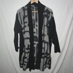 Q NEEL Ladies Long Black And Gray Cardigan Size 10